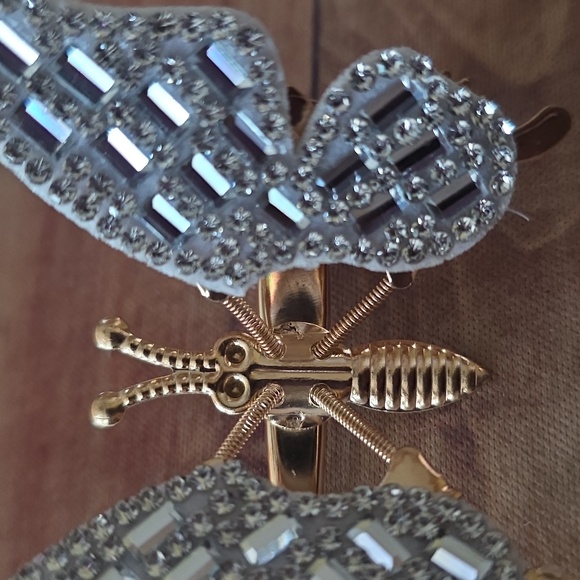 Butterfly Hair Clip Gold and Silver - Picture 4 of 9